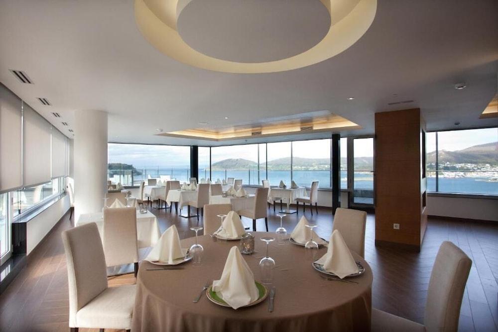 Apartamentos Las Sirenas Viveiro Ngoại thất bức ảnh